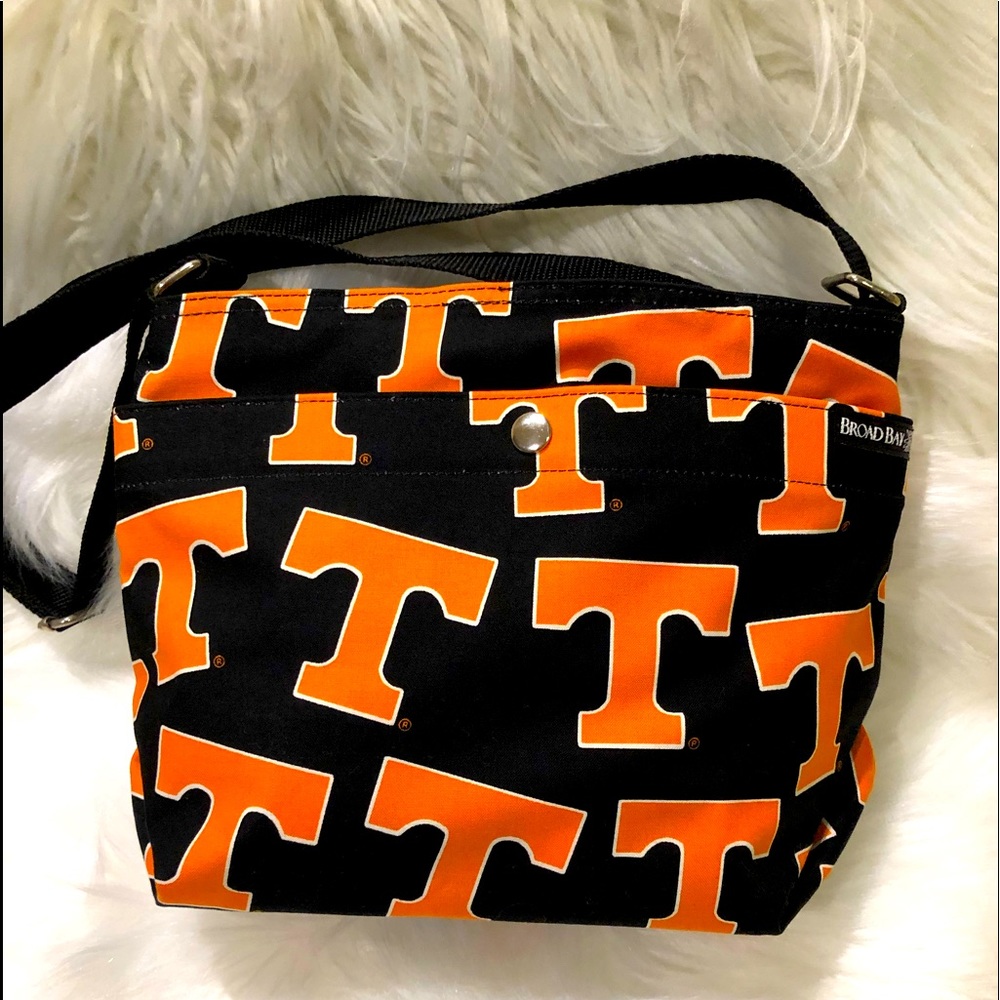 Women Tennessee Fan Canvas Purse (Broad Bay)
